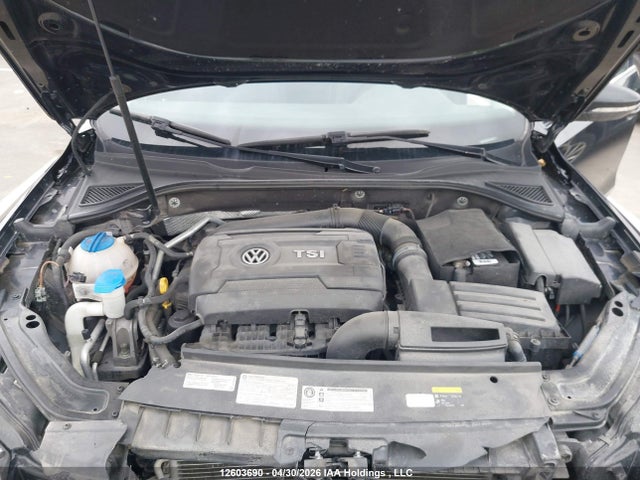 Volkswagen Passat 2017 1VWBT7A35HC007647 Image 10