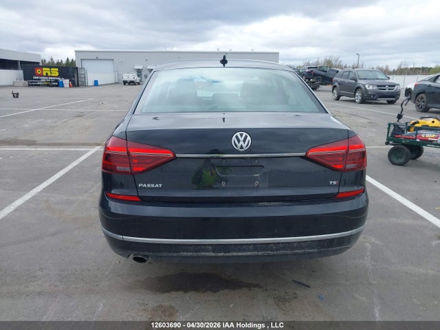 Volkswagen Passat 2017 1VWBT7A35HC007647 Image 16