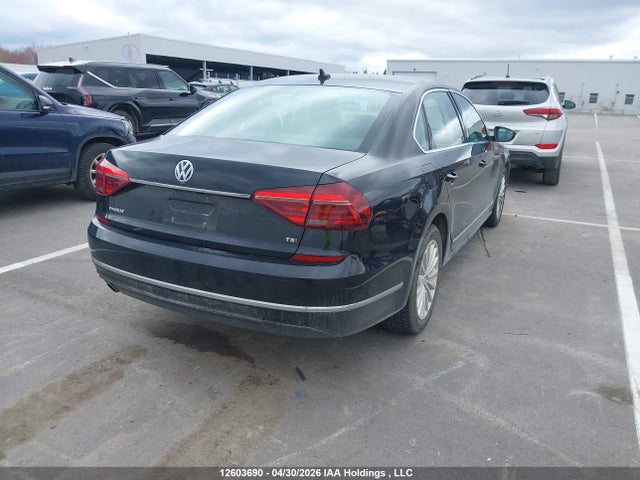 Volkswagen Passat 2017 1VWBT7A35HC007647 Image 4