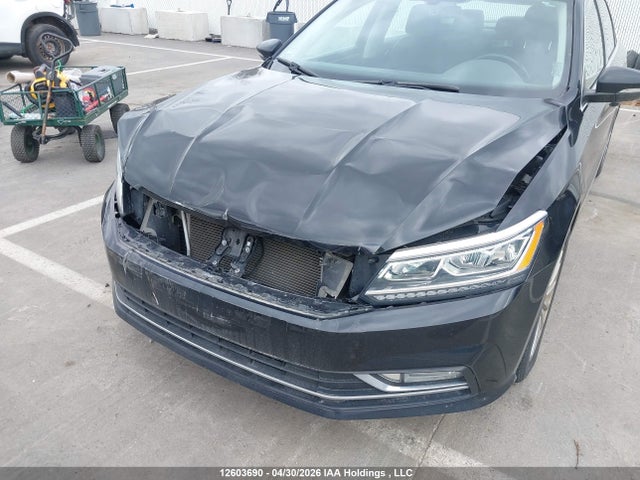 Volkswagen Passat 2017 1VWBT7A35HC007647 Image 6