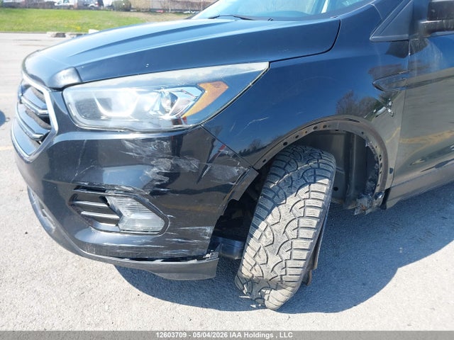 1FMCU9G98HUE79665 Ford Escape