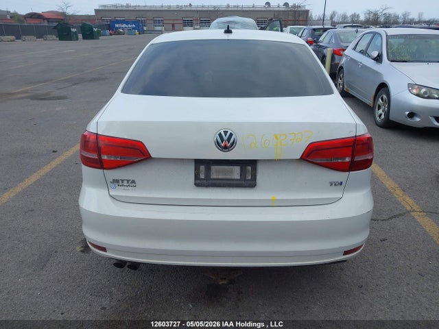 3VWWA7AJ4FM249945 Volkswagen Jetta