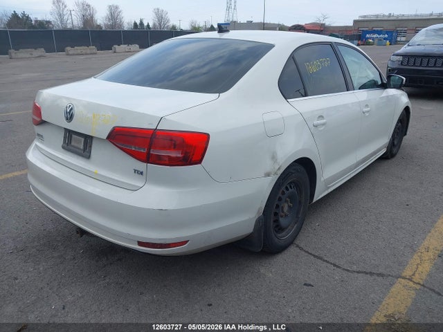 3VWWA7AJ4FM249945 Volkswagen Jetta