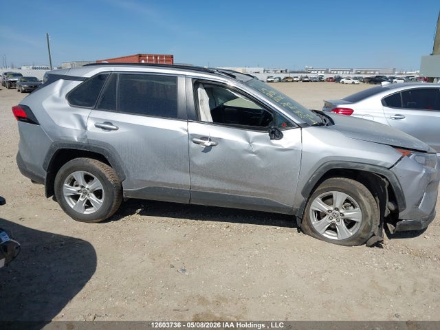 Продажа на аукционе авто 2021 Toyota Rav4 Xle, vin: 2T3R1RFV3MW233397, номер лота: 12603736
