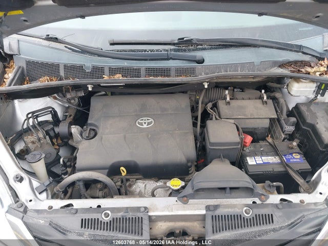 Продажа на аукционе авто 2014 Toyota Sienna, vin: 5TDKK3DCXES421916, номер лота: 12603768