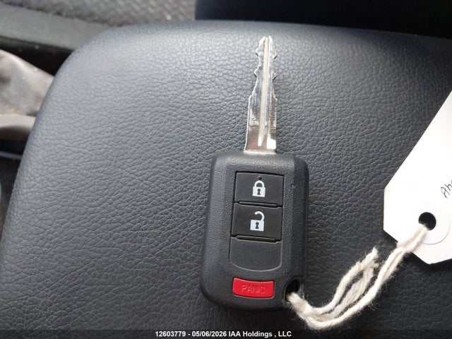 JA4ATUAA4NZ601225 Mitsubishi Eclipse Cross Es