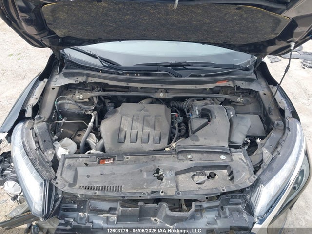 JA4ATUAA4NZ601225 Mitsubishi Eclipse Cross Es