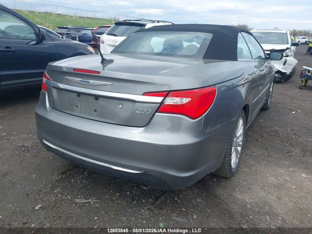 Продажа на аукционе авто 2013 Chrysler 200 Touring, vin: 1C3BCBEG7DN758125, номер лота: 12603845