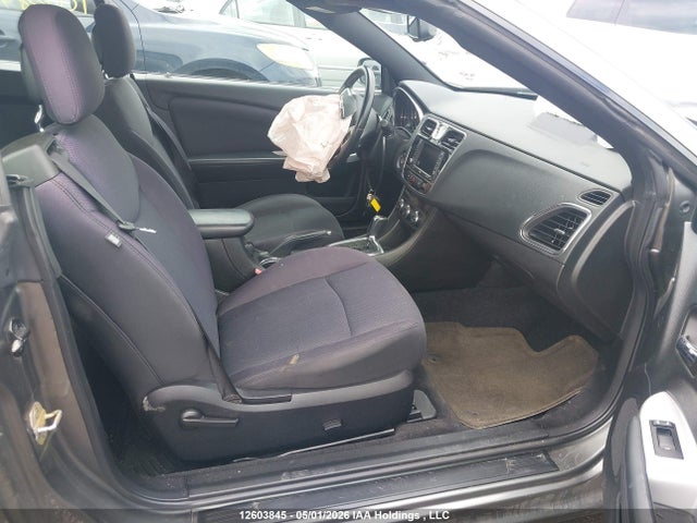 Продажа на аукционе авто 2013 Chrysler 200 Touring, vin: 1C3BCBEG7DN758125, номер лота: 12603845