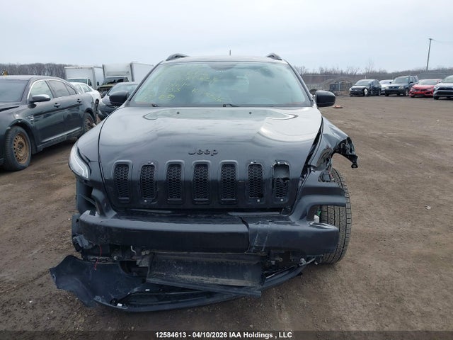 1C4PJMAS6GW298614 Jeep Cherokee Sport