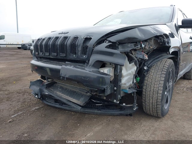 1C4PJMAS6GW298614 Jeep Cherokee Sport