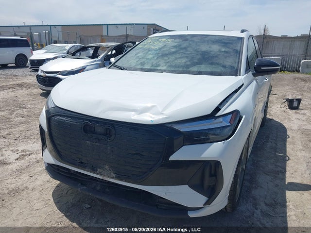 2024 Audi Q4 E-tron მანქანა იყიდება აუქციონზე, vin: WA1K2AFZ7RP010490, აუქციონის ნომერი: 12603915
