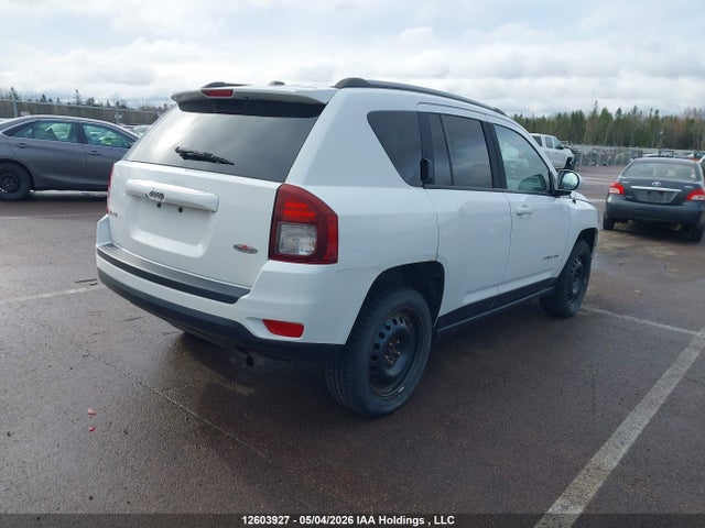 1C4NJDABXGD556121 Jeep Compass Sport/north