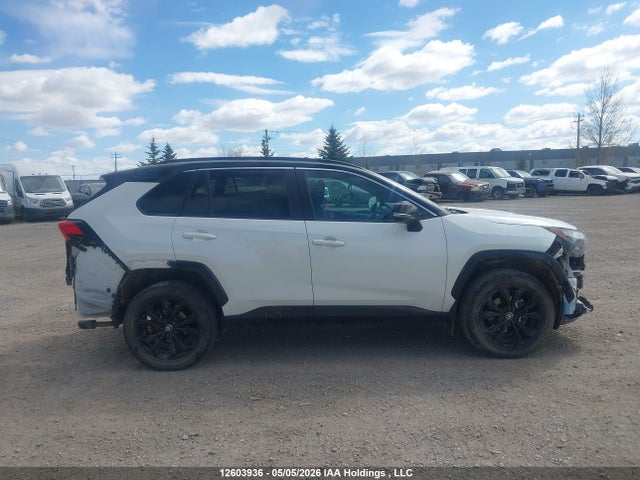 Toyota RAV4 XSE 2022 2T35WRFV9NW146962 Image 14