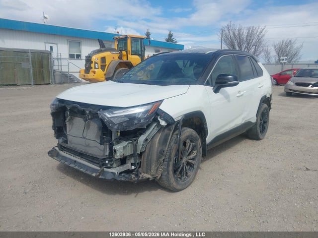 Toyota RAV4 XSE 2022 2T35WRFV9NW146962 Image 2