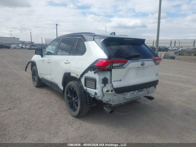 Toyota RAV4 XSE 2022 2T35WRFV9NW146962 Image 3