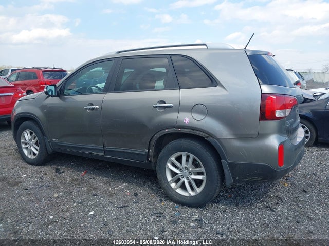 5XYKTDA7XEG472825 KIA SORENTO LX