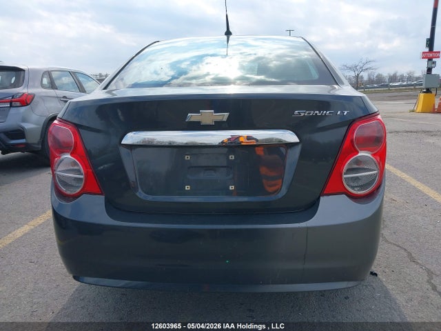 1G1JC5SHXE4219925 Chevrolet Sonic