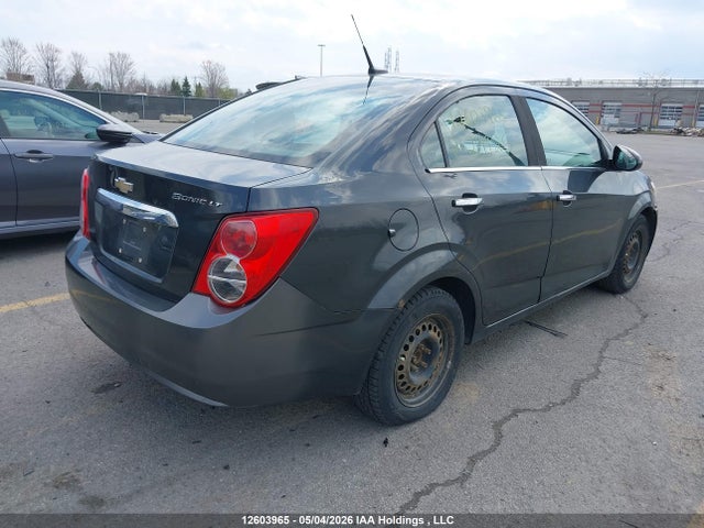 1G1JC5SHXE4219925 Chevrolet Sonic