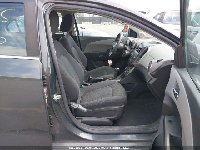 1G1JC5SHXE4219925 Chevrolet Sonic