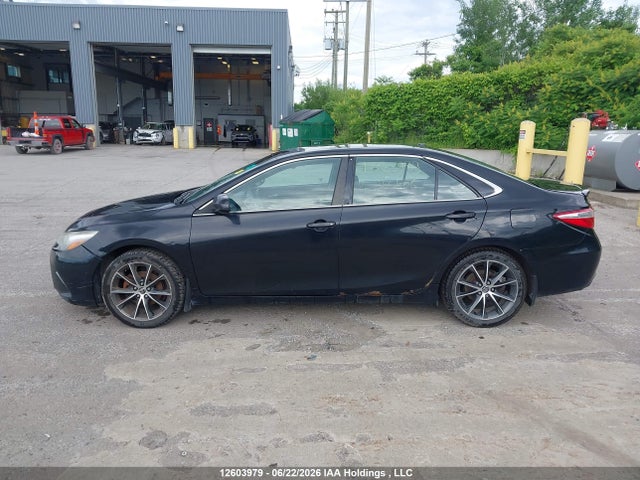 2015 Toyota Camry Le/xle/se/xse მანქანა იყიდება აუქციონზე, vin: 4T1BF1FK7FU965506, აუქციონის ნომერი: 12603979