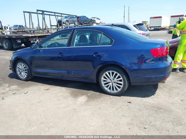 12603982 :رقم المزاد ، 3VWLL7AJXBM082658 vin ، 2011 Volkswagen Jetta Tdi مزاد بيع