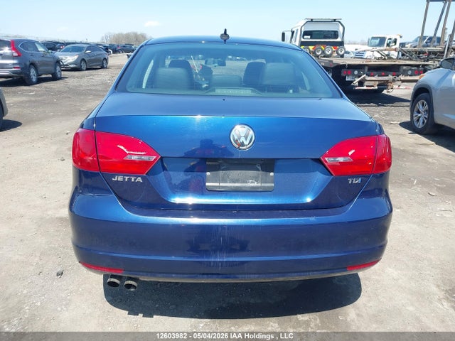 12603982 :رقم المزاد ، 3VWLL7AJXBM082658 vin ، 2011 Volkswagen Jetta Tdi مزاد بيع