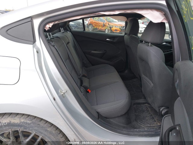 1G1BE5SM6J7236712 Chevrolet Cruze