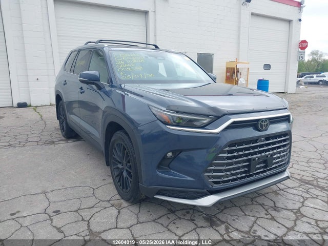 2024 Toyota Grand Highlander Hybrid Platinum მანქანა იყიდება აუქციონზე, vin: 5TDADAB59RS009328, აუქციონის ნომერი: 12604019