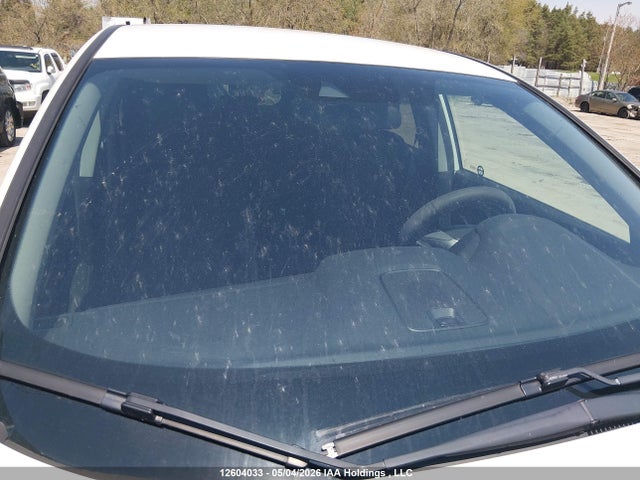 2HKRW2H22JH110074 Honda CR-V LX
