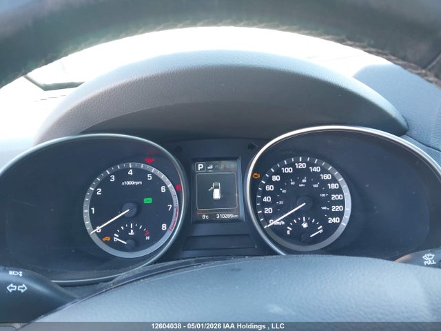 KM8SNDHF8HU216575 Hyundai Santa Fe Se/limited