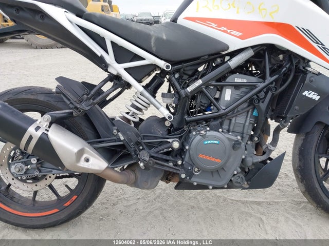 KTM 390 Duke 2022 MD2JPJ407NC252361 Image 8