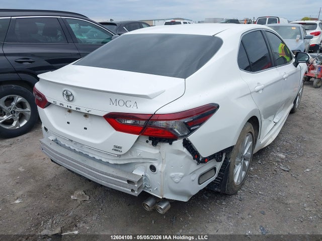 4T1G11BK4NU065817 Toyota CAMRY SE