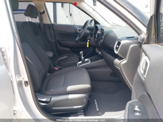 12604113 :رقم المزاد ، KMHRB8A3XLU045948 vin ، 2020 Hyundai Venue مزاد بيع