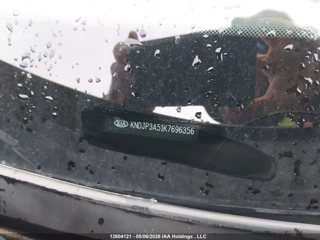 12604121 :رقم المزاد ، KNDJP3A51K7696356 vin ، 2019 Kia Soul + مزاد بيع