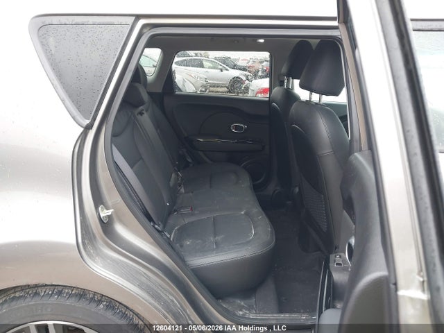12604121 :رقم المزاد ، KNDJP3A51K7696356 vin ، 2019 Kia Soul + مزاد بيع
