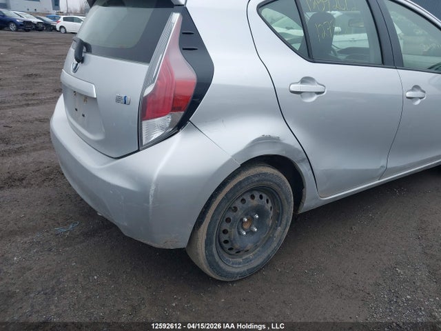 JTDKDTB35G1127336 Toyota Prius C Technology