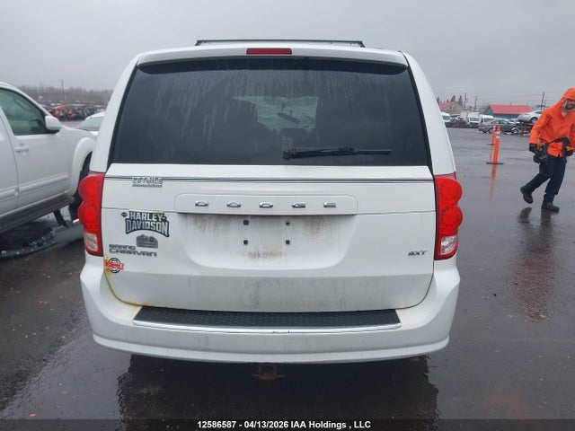 2C4RDGBG7FR640932 Dodge Grand Caravan Se/sxt