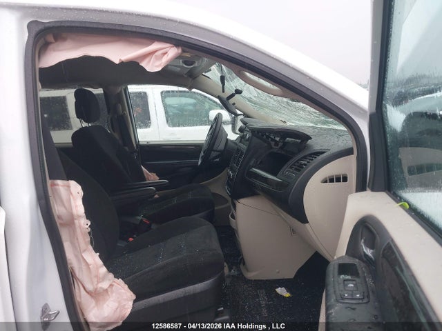 2C4RDGBG7FR640932 Dodge Grand Caravan Se/sxt