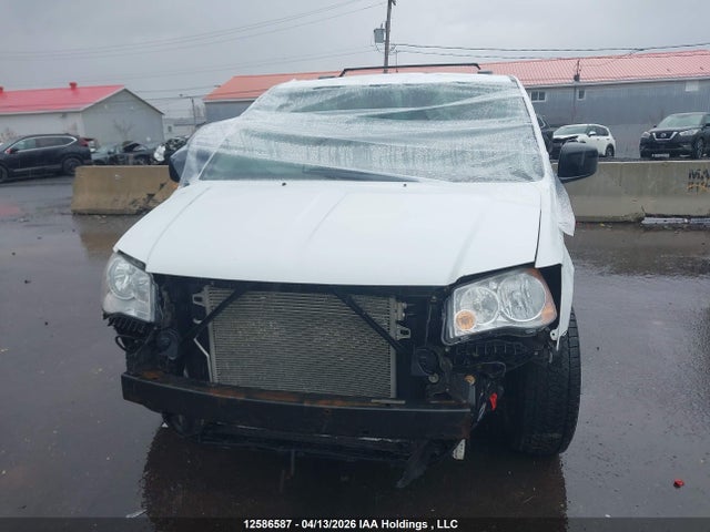 2C4RDGBG7FR640932 Dodge Grand Caravan Se/sxt