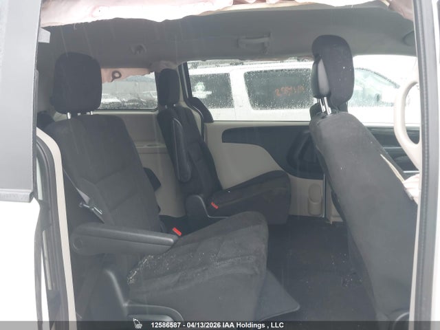 2C4RDGBG7FR640932 Dodge Grand Caravan Se/sxt