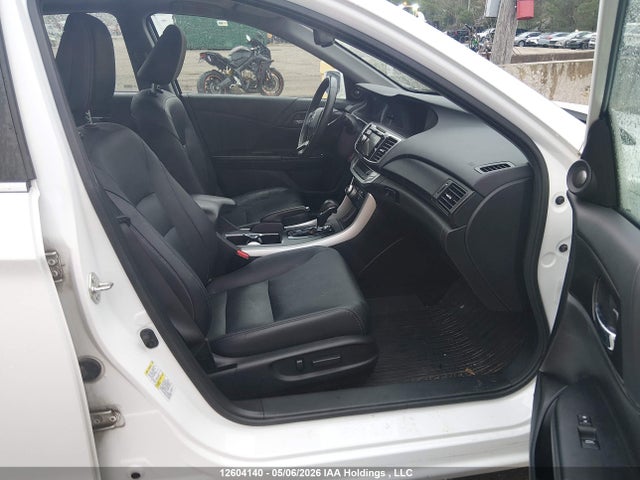Продаж на аукціоні авто 2015 Honda Accord Touring, vin: 1HGCR2F9XFA809370, номер лоту: 12604140