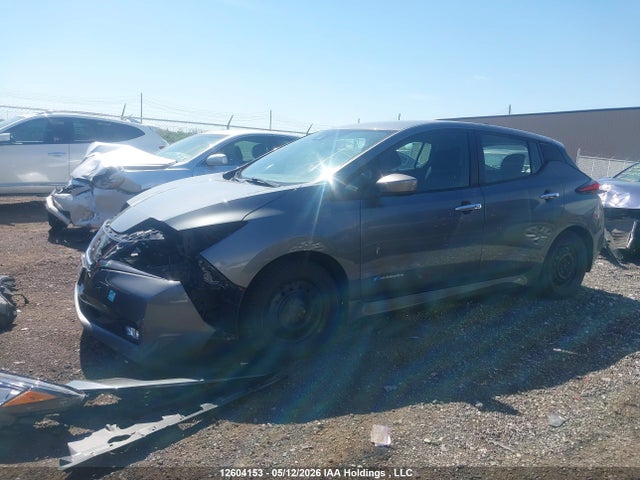 2018 Nissan Leaf S/sv/sl მანქანა იყიდება აუქციონზე, vin: 1N4AZ1CPXJC311322, აუქციონის ნომერი: 12604153