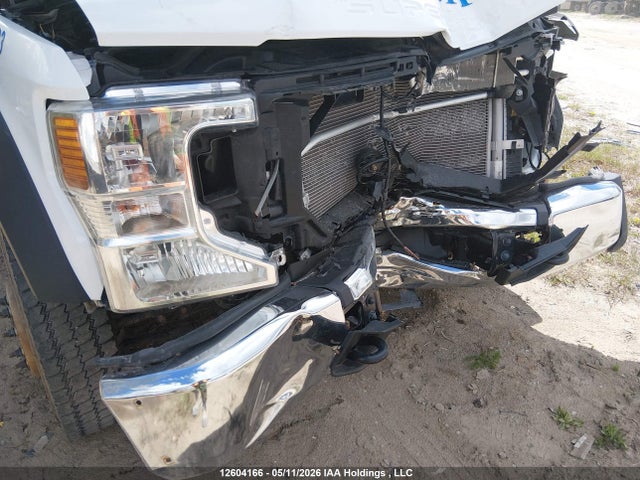 12604166 :رقم المزاد ، 1FD0W5HT0NEF17850 vin ، 2022 Ford F550 Super Duty مزاد بيع