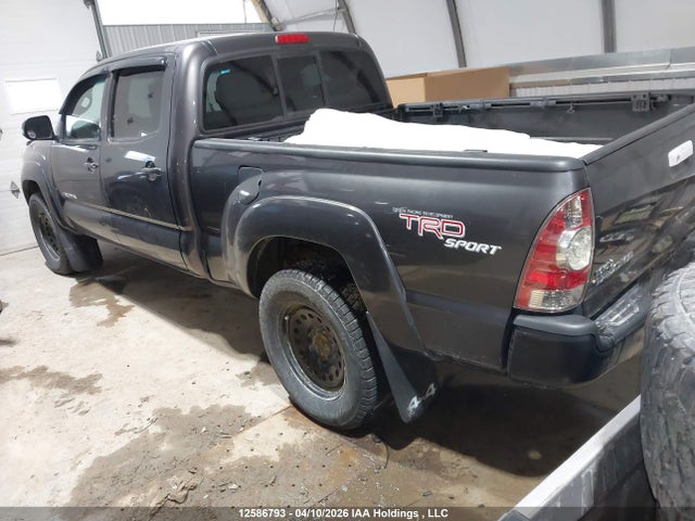 12586793 :رقم المزاد ، 5TFMU4FN6DX013493 vin ، 2013 Toyota Tacoma V6 مزاد بيع