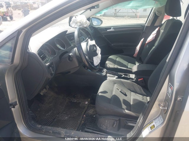 3VW117AU1JM760025 Volkswagen Golf Sportwagen S