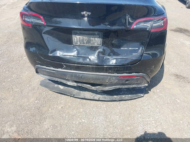 7SAYGDEE8NF453899 Tesla Model Y