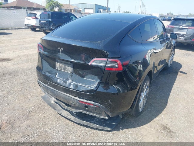 7SAYGDEE8NF453899 Tesla Model Y