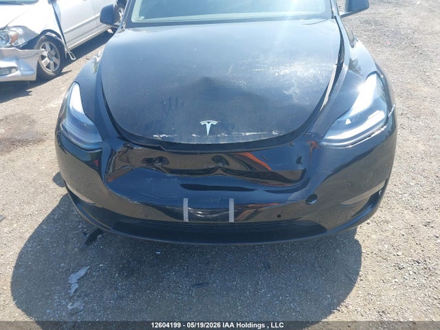 7SAYGDEE8NF453899 Tesla Model Y