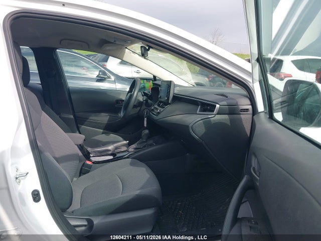 12604211 :رقم المزاد ، 5YFBPMBE5NP351391 vin ، 2022 Toyota Corolla Le/xle مزاد بيع